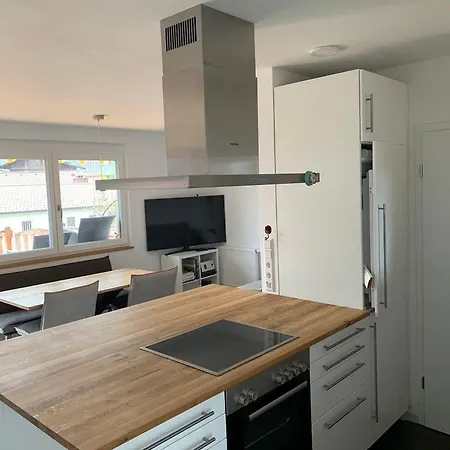 Komfortables Mit Garten Und Grosser Terrasse بيت للعطل *
